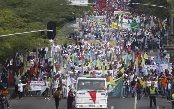 Las delegaciones de los campesinos llegaron en transportes contratados en cada uno de sus municipios. Tarazá, Briceño, Ituango y Chocó fueron las más numerosas. FOTO donaldo zuluaga
