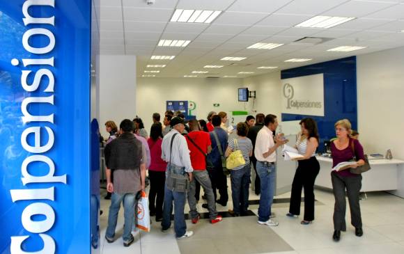 El Gobierno explicó que prepara un proyecto de protección a la vejez, que no contempla acabar con Colpensiones ni aumentar la base de cotización. Foto: Juan Antonio Sánchez 