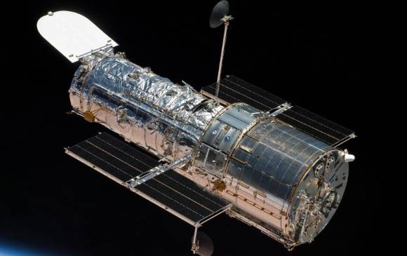Foto del telescopio Hubble tomada por un transbordador. Foto Nasa