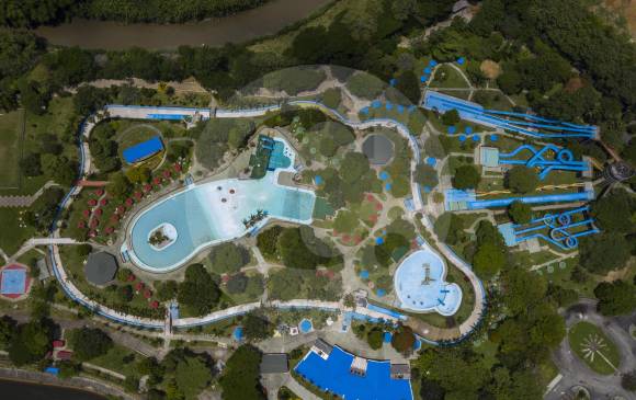 Los parques acuáticos del Aburrá ahora solo reciben a la soledad