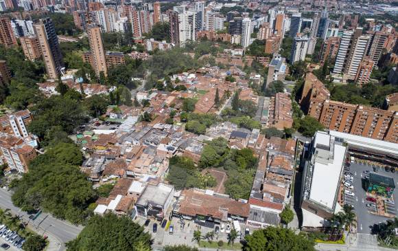 ¿Cumplirá el alcalde Federico Gutiérrez con el 100 % de su Plan de Desarrollo? La duda nace de que algunas obras que identificaron como prioridad al inicio, como el Tranvía de la 80, debieron ser replanteadas. FOTO esteban vanegas