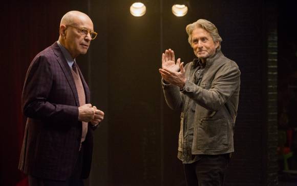 Alan Arkin y Michael Douglas en El método Kominsky. FOTO Cortesía Netflix Alan Arkin y Michael Douglas en El método Kominsky. FOTO Cortesía Netflix