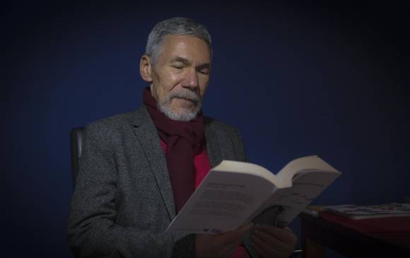 El autor había recibido este año el Premio Nacional de Novela por Ver lo que veo. Era director del Departamento de Creación Literaria de la Universidad Central. FOTO Colprensa