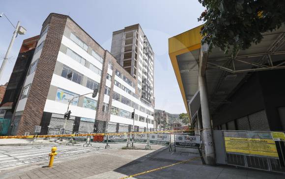 En Menos De Un Mes Se Demoleran Dos Edificios Enfermos