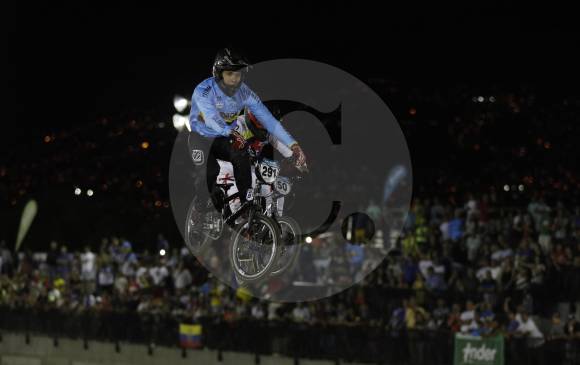 El BMX demostró nuevamente, con su espectacularidad, que tiene mucha afición en la ciudad de Medellín. FOTO jaime pérez