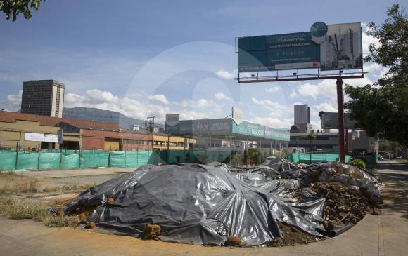 Proyecto New York, de la firma Invernorte, ubicado en la avenida oriental con Los Huesos, en Medellín. FOTO EDWIN BUSTAMANTE