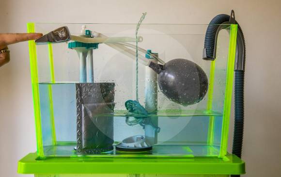 Un “dragón” en el baño permite ahorrar agua