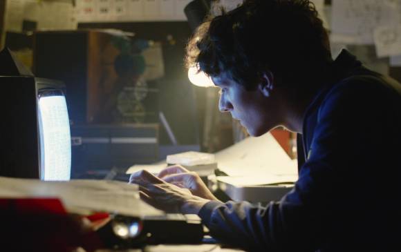 Fionn Whitehead es un actor británico de 21 años, protagonista de la película de Black Mirror. FOTO Cortesía Netflix Fionn Whitehead es un actor británico de 21 años, protagonista de la película de Black Mirror. FOTO Cortesía Netflix
