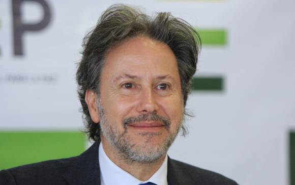 Néstor Raúl Correa deberá explicar ante la Procuraduría por qué autorizó la salida de exguerrilleros del país sin tener competencia para ello. FOTO: COLPRENSA