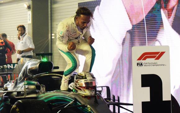Hamilton aventaja por 40 puntos en la clasificación general a Sebastian Vettel, a seis carreras de terminar la temporada. FOTO AFP