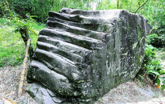 La piedra de las escaleras es uno de los sitios arqueológicos más importantes. FOTOS Manuel saldarriaga La piedra de las escaleras es uno de los sitios arqueológicos más importantes. FOTOS Manuel saldarriaga