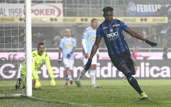 Duván es tercero en la tabla de goleadores de la Serie A (16 anotaciones), lo supera Cristiano (18) y Quagliarella (16). FOTO EFE