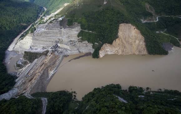 El proyecto Hidroeléctrico Ituango estaba presupuestado para iniciar operación en noviembre de 2018. La emergencia presentada en la zona de obras le generaría un retraso de mínimo tres años. Foto: Esteban Vanegas