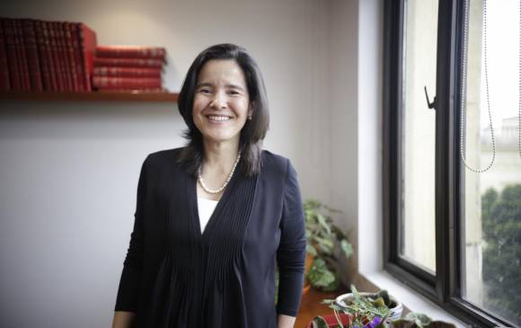 La ministra de Tecnologías de la Información y las Comunicaciones dijo que se respetó el debido proceso en la asignación del espectro y que se mantiene estable la seguridad jurídica de las empresas que operan en Colombia. FOTO Colprensa