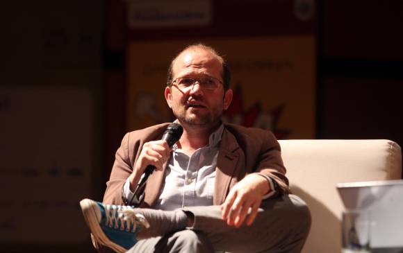 <p><b>4. Daniel Samper Ospina</b></p><p>El periodista, autodenominado el “Youtuber de 40” en su cuenta @DanielSamperO suma 2.247.361 seguidores y en el ránquin nacional ocupa el puesto 49.</p> <p><b>4. Daniel Samper Ospina</b></p><p>El periodista, autodenominado el “Youtuber de 40” en su cuenta @DanielSamperO suma 2.247.361 seguidores y en el ránquin nacional ocupa el puesto 49.</p>