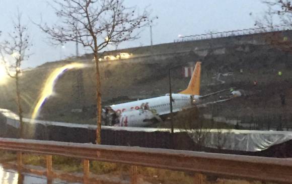Accidente de avión en Turquía. FOTO: AFP