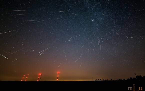 Compilación de varias imágenes don meteoros de las perseidas. Foto m.Lu