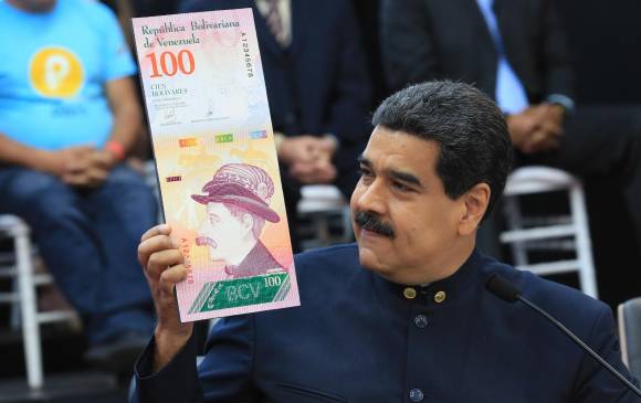 Además de altos funcionarios del régimen chavista como el fiscal general Tarek William Saab y la presidenta del Consejo Nacional Electoral, Tibisay Lucena, en la lista también está Maduro. FOTO efe