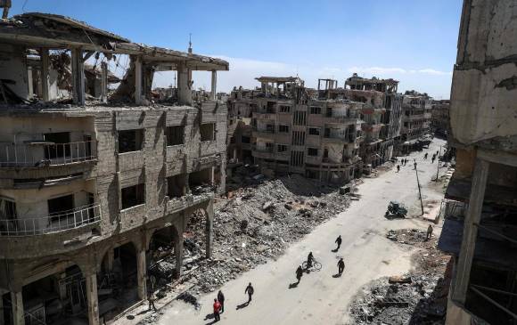 Perspetiva de una de las calles destruidas de Duma, en Guta Oriental. CRÉDITO: EFE