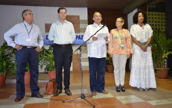 Los negociadores del Gobierno y de las Farc acordaron trabajar en un mecanismo para “aliviar el sufrimiento de las familias de las personas dadas por desaparecidas”. FOTO ARCHIVO