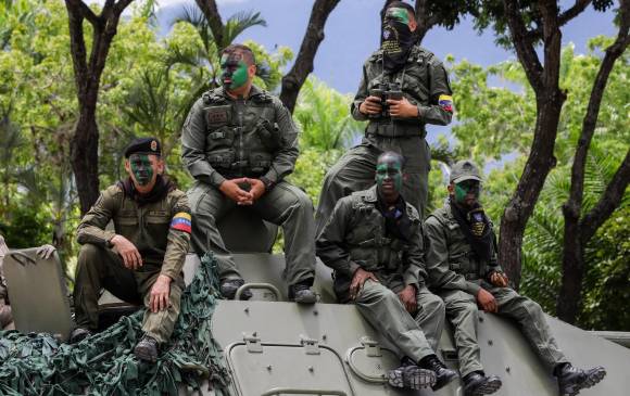 ARTILLEROS VENEZOLANOS ARTILLERIA GRADS DE RUSIA ESTAN EN EL EJERCITO DE VENEZUELA