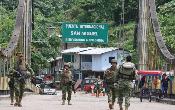 Por la frontera colombo-ecuatoriana organizaciones criminales trafican con personas. FOTO: Colprensa