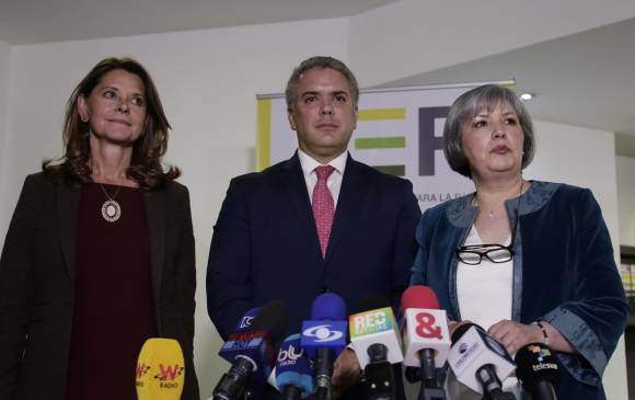 Marta Lucía Ramírez, Iván Duque y Patricia Linares después de la reunión entre la JEP y el gobierno entrante. FOTO: COLPRENSA