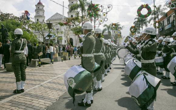 La reforma pensional que urge Colombia debe revisar los regímenes que aplican a las Fuerzas Militares y al magisterio, señalan Anif y Fedesarrollo. Foto: EL COLOMBIANO.