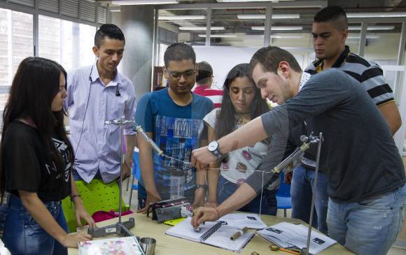 El Mineducación quiere tener una matrícula en programas acreditados de alta calidad del 20% en 2018. FOTO Jaime Pérez
