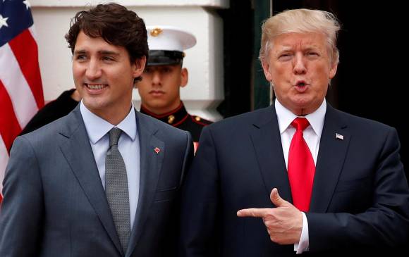 Justin Trudeau, primer ministro de Canadá, y Donald Trump, presidente de Estados Unidos. FOTO: REUTERS