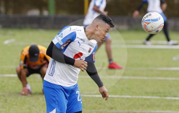 El delantero Leonardo Castro regresa a la convocatoria del DIM luego de su ausencia en dos partidos por sanción. FOTO MANUEL SALDARRIAGA