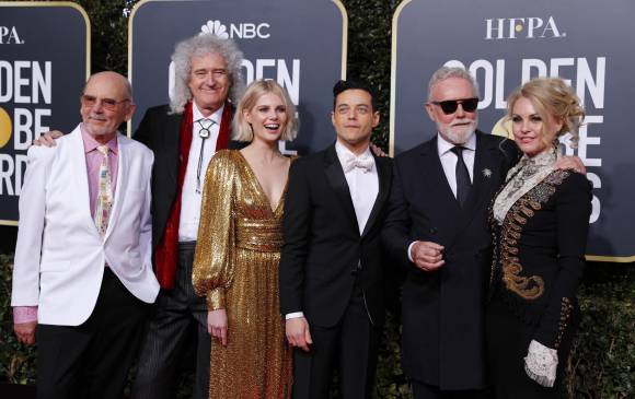 Rami Malek, Lucy Boynton y los integrantes de Queen. FOTO AFP Rami Malek, Lucy Boynton y los integrantes de Queen. FOTO AFP