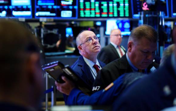 El Dow ganó 0,32% a 26.743,50 puntos e hilvanó su segundo récord consecutivo.
