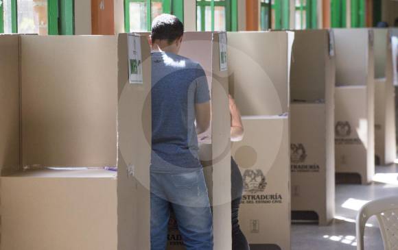 Pese a que el voto en blanco no superó ni siquiera el 10 % de la votación total, fue una expresión de disentimiento entre las dos opciones que estaban en juego este 17 de junio. FOTO edwin Bustamante
