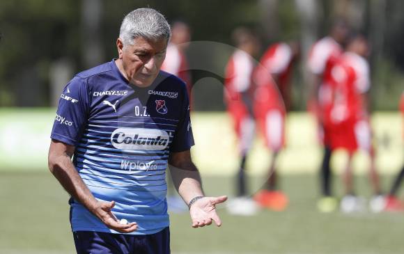 Zambrano es el sexto técnico que se queda sin trabajo en lo que va de la Liga Águila-1. Su rendimiento final fue del 47,6 por ciento en 42 compromisos dirigidos en el DIM. FOTO manuel saldarriaga