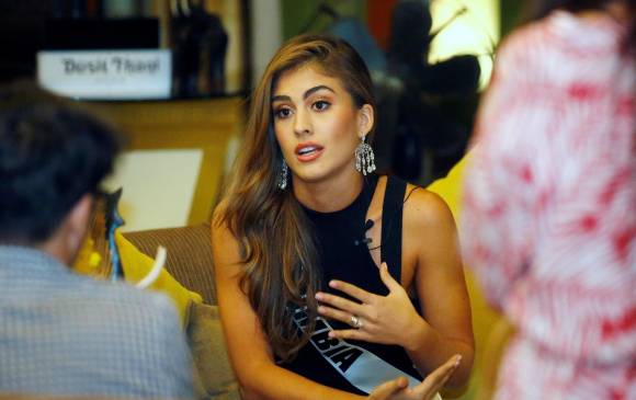 En la grabación aparece la Señorita Colombia, Valeria Morales (foto) junto a Sarah Rose Summers, Miss EE. UU.; y la australiana Frances Hung. FOTO EFE