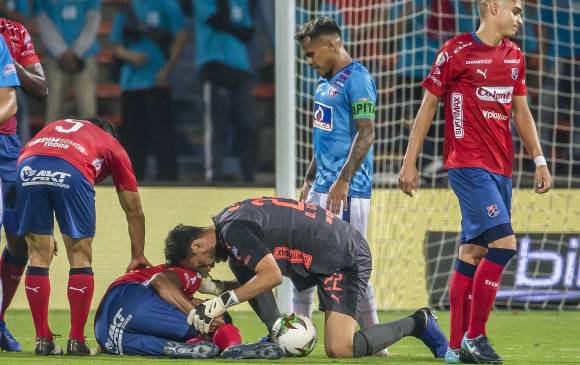Este fue el momento de la lesión del zaguero Hernán Pertuz. FOTO JUAN ANTONIO SÁNCHEZ