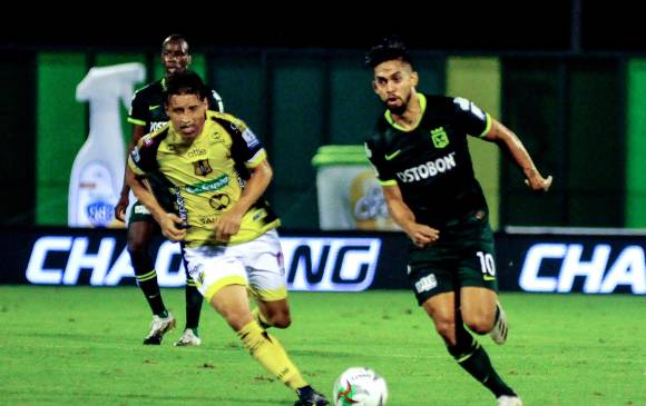 Andrés Andrade de nuevo es el héroe de Nacional, al marcar el tanto para la victoria que le da la clasificación al verde en su visita ante Alianza. FOTO DIMAYOR
