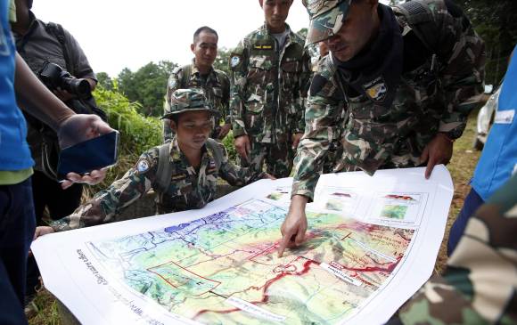 El Ejército de Tailandia participó en los operativos de rescate de los doce niños y un adulto atrapados en la cueva Tham Luang, quienes estuvieron en la gruta durante 17 días. FOTO efe
