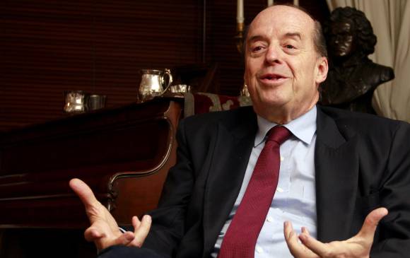 Fiscalía confirma que Álvaro Leyva Durán fue víctima de las “chuzadas”