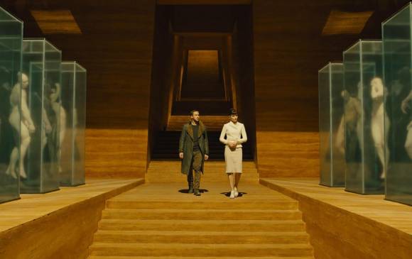35 años después de la entrega de Blade Runner se estrenó su secuela, con el mismo nombre, pero la historia es en 2049. FOTO captura