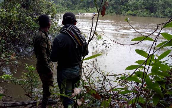 La comisiÃ³n de la FiscalÃ­a, la PolicÃ­a y el EjÃ©rcito estuvo ocho dÃ­as en la selva de Vichada, mientras ubicaban y capturaban a los asesinos del niÃ±o. FOTO: cortesÃ­a de la FiscalÃ­a.