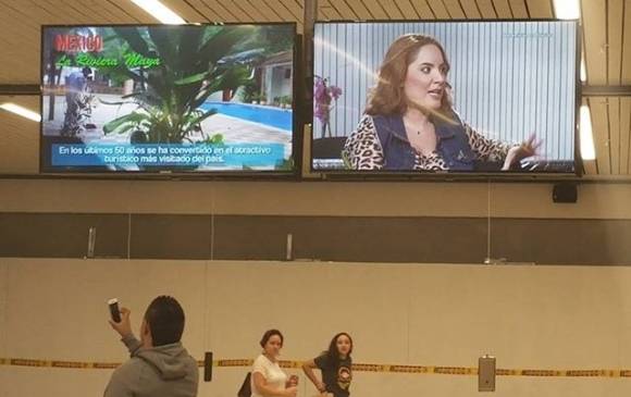 Los usuarios en el aeropuerto del José María cumplen ya más de cuatro horas esperando que sus vuelos despeguen. Foto: Cortesía Roger Quintero Los usuarios en el aeropuerto del José María cumplen ya más de cuatro horas esperando que sus vuelos despeguen. Foto: Cortesía Roger Quintero