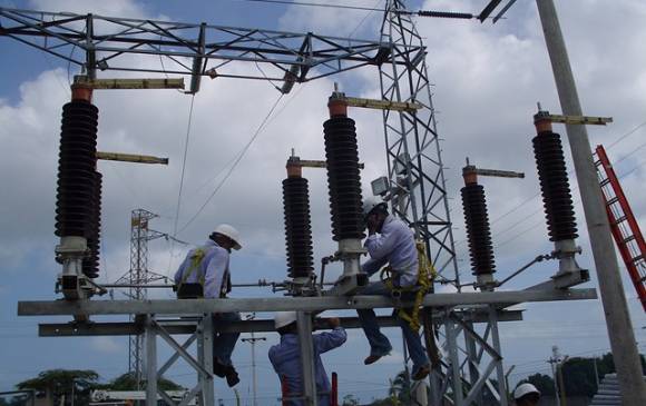 Uno de los compromisos del Gobierno nacional fue garantizar el servicio de energÃ­a en la regiÃ³n Caribe. Foto: COLPRENSA