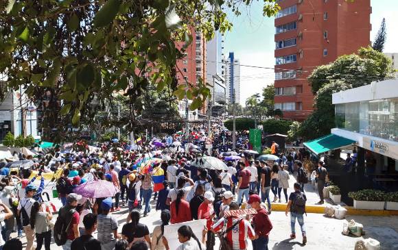Marchas en Barranquilla avanzan con normalidad. FOTO YASHUA PUENTES