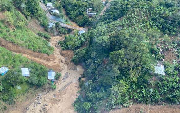 Deslizamientos de tierra y avenida torrencial en Dabeiba, Antioquia. FOTO GOBERNACIÓN DE ANTIOQUIA Deslizamientos de tierra y avenida torrencial en Dabeiba, Antioquia. FOTO GOBERNACIÓN DE ANTIOQUIA