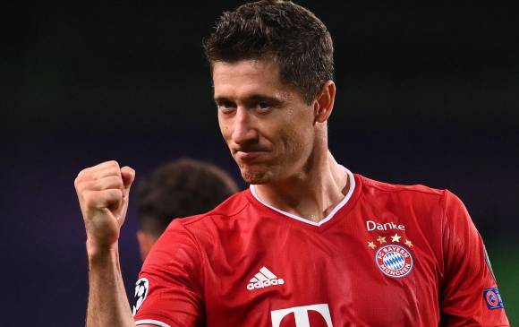 El delantero polaco también fue el máximo goleador de la Bundesliga con 34 anotaciones. FOTO EFE
