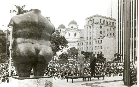 El acto de inauguración fue solemne y tuvo masiva asistencia. FOTO ARCHIVO EL COLOMBIANO La Gorda de Botero