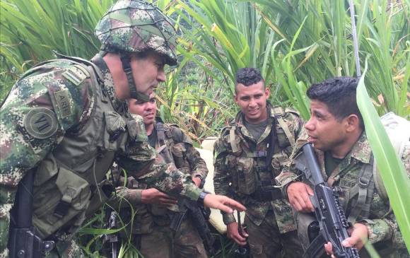El general Juvenal Diaz visitará continuamente a las tropas desplegadas en Ituango. FOTO: Cortesía Cuarta Brigada