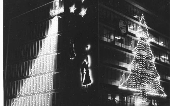 Edificio Miguel de Aguinaga de EPM, en 1980.